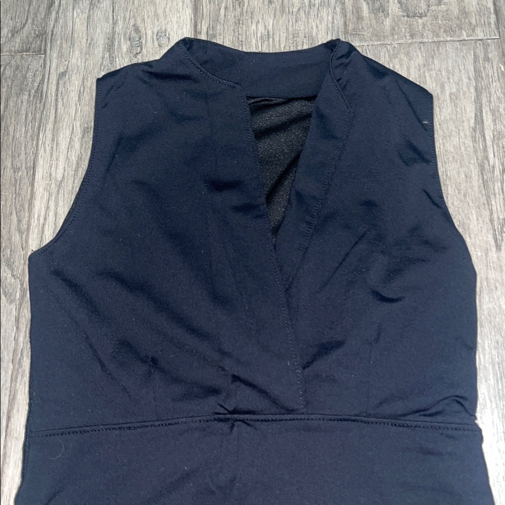 V-Neck Top - Picture 3 of 6